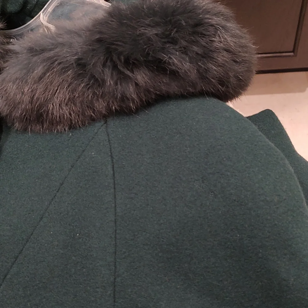 John Weitz Vintage wool coat with Rabbit fur trimmed hood - Picture 9 of 9